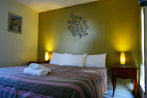 Executive Hideaway - Accommodation Mooloolaba 29