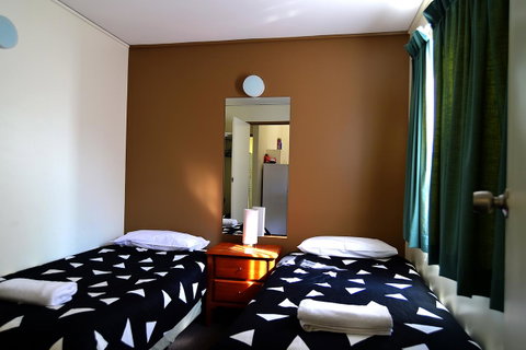 Executive Hideaway - Accommodation Mooloolaba 6