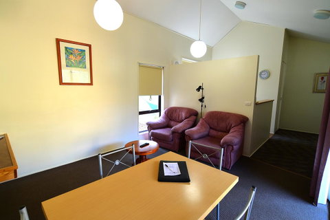 Executive Hideaway - Accommodation Mooloolaba 34