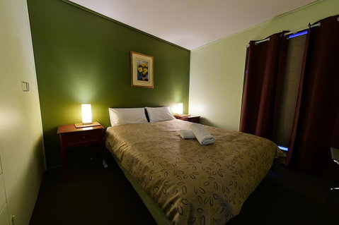Executive Hideaway - Accommodation Mooloolaba 44