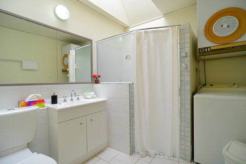Executive Hideaway - Accommodation Mooloolaba 18