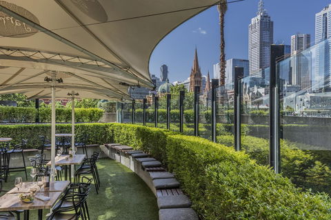 Quay West Suites Melbourne - Accommodation Mooloolaba 5