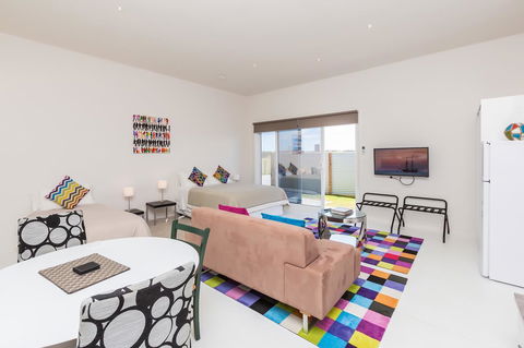 Cottages For Couples - Accommodation Mooloolaba 9