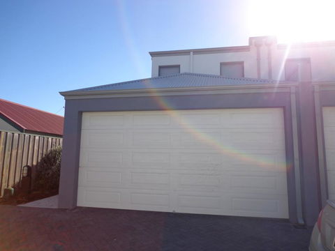 The Beach Villa Bunbury - Accommodation Mooloolaba 1
