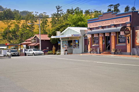 The Bears Went Over The Mountain - Accommodation Mooloolaba 2