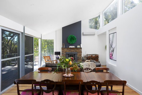 The Bird House - Accommodation Mooloolaba 2