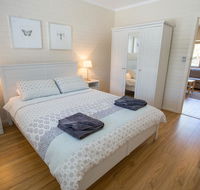 The Blue Door Villa - Accommodation Mooloolaba