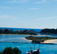 The Boathouse a 3 Bedroom House - Accommodation Mooloolaba