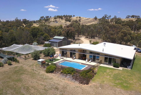 The Chocolate Lily Bed & Breakfast - Accommodation Mooloolaba 2