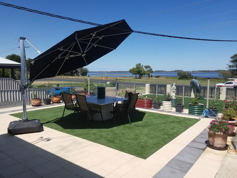 The DOLPHIN PLACE - Accommodation Mooloolaba 2