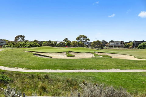 The Fairway Club - Accommodation Mooloolaba 0
