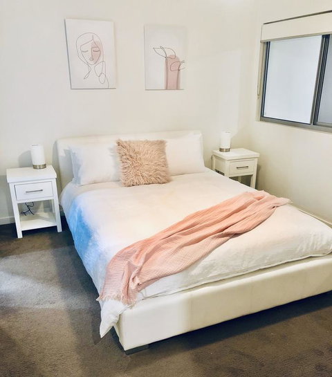 The Isedale - Accommodation Mooloolaba 3