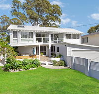 THE LAKE HOUSE - WiTH SWIMMING POOL - Accommodation Mooloolaba