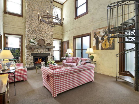 The Lodge @ Linden Hall - Accommodation Mooloolaba 3