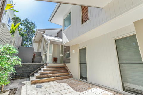 The Peachy Life, Sunshine Beach - Accommodation Mooloolaba 1