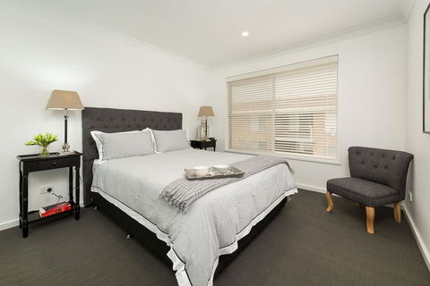 The Provincial - Central & Sophisticated - Accommodation Mooloolaba 3