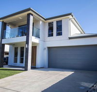 The Races Complex - Accommodation Mooloolaba