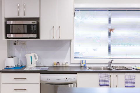 The Shouse - Accommodation Mooloolaba 1