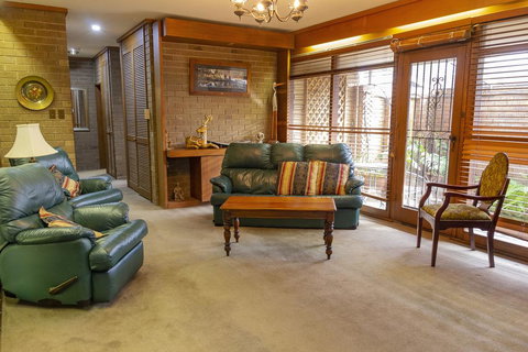 The Townhouse - Accommodation Mooloolaba 1