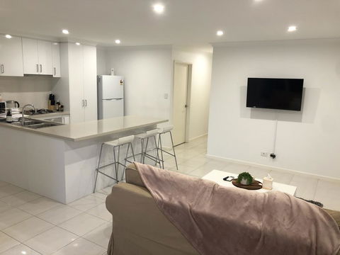 Three Bedroom, Two Bathroom Family Home - Accommodation Mooloolaba 1