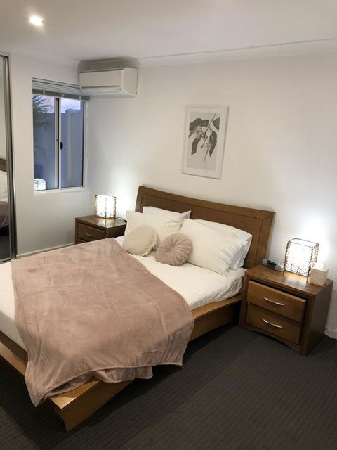 Three Bedroom, Two Bathroom Family Home - Accommodation Mooloolaba 2