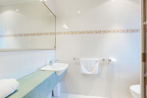 Tonsley Hotel - Accommodation Mooloolaba 2