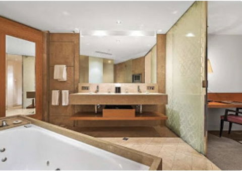 Top Private Service, Business Reception, Alternative Travel - Accommodation Mooloolaba 3