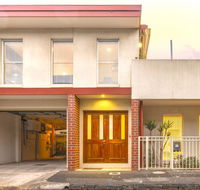 Tranquil Townhouse in Port Melbourne - Accommodation Mooloolaba