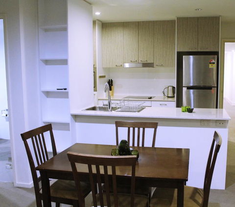 Tranquil, Relaxing Forrest Style Apartment - Braddon CBD - Accommodation Mooloolaba 1
