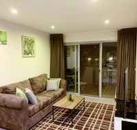 Tranquil Relaxing Forrest Style Apartment - Braddon CBD - Accommodation Mooloolaba