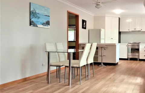 Treetops Hideaway - Accommodation Mooloolaba 2