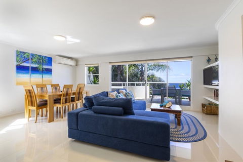 Tropical & Modern With Rooftop Terrace - Accommodation Mooloolaba 1