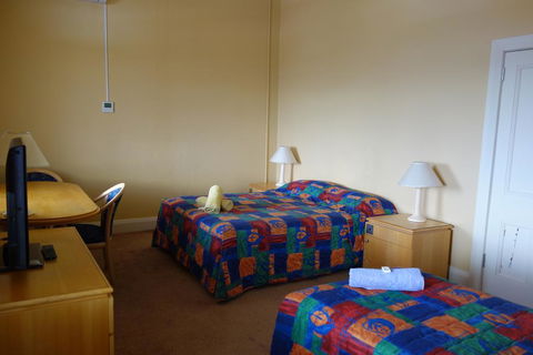 Tumut Star Hotel - Accommodation Mooloolaba 3