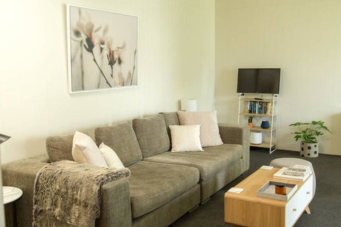 Two Bedroom Gem, Short Drive To MONA - Accommodation Mooloolaba 0