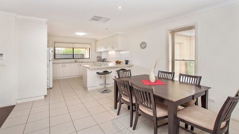 Ulmara Unit 2 - Accommodation Mooloolaba 3