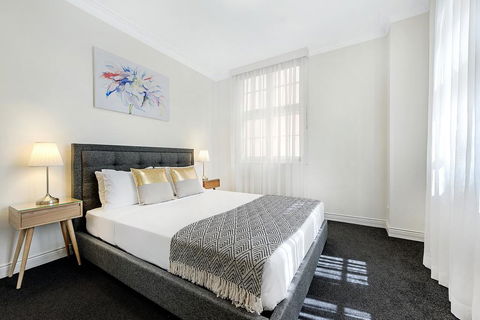 ULTIQA Rothbury Hotel - Accommodation Mooloolaba 0