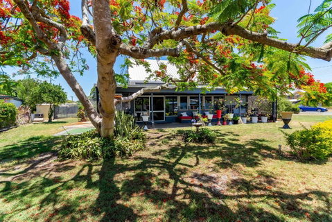 Unique Getaway 300m To Bribie Foreshore, Bongaree - Accommodation Mooloolaba 3