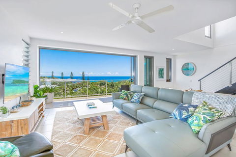 Unit 6 Rainbow Sea - Rainbow Beach, Amazing Ocean Views, Aircon, Wi-Fi, Pool, Walk To Beach - Accommodation Mooloolaba 0
