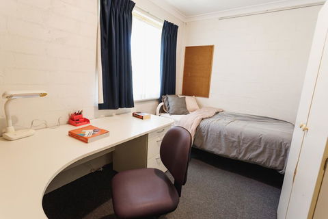 Vickery House 8 Bedroom Flat - Accommodation Mooloolaba 1