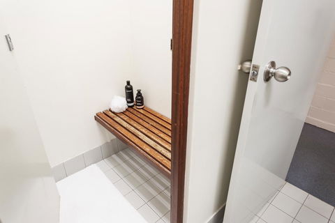 Vickery House 8 Bedroom Flat - Accommodation Mooloolaba 3
