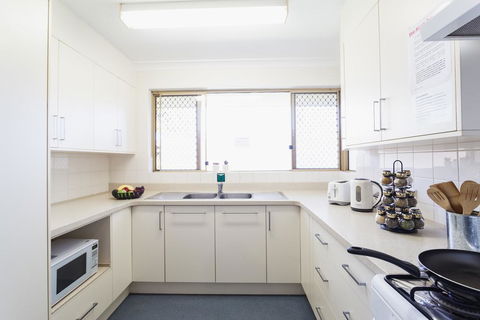 Vickery House 8 Bedroom Flat - Accommodation Mooloolaba 0