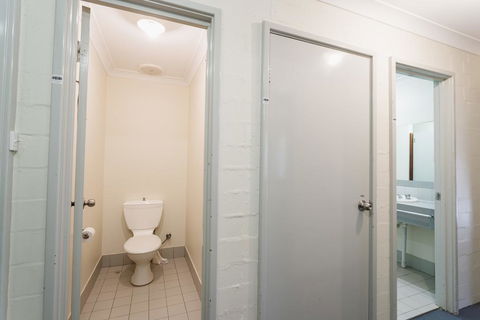 Vickery House 8 Bedroom Flat - Accommodation Mooloolaba 2