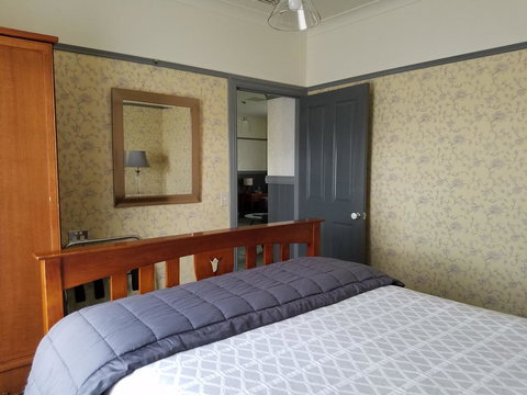 Wagga Wagga Country Cottages - Accommodation Mooloolaba 1