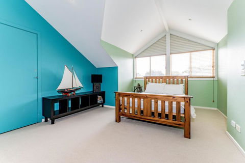 WALKIN' ON SUNSHINE - Accommodation Mooloolaba 2