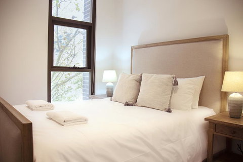 Walking To Darling Harbour, Townhall, QVB,ICC. - Accommodation Mooloolaba 3