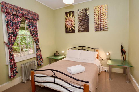 Waragil Cottage - Original Settler's Home - Accommodation Mooloolaba 1