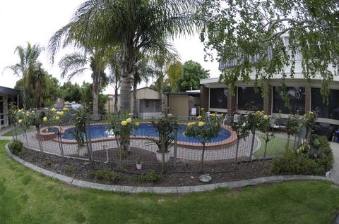 Warrina Motor Inn - Accommodation Mooloolaba 3