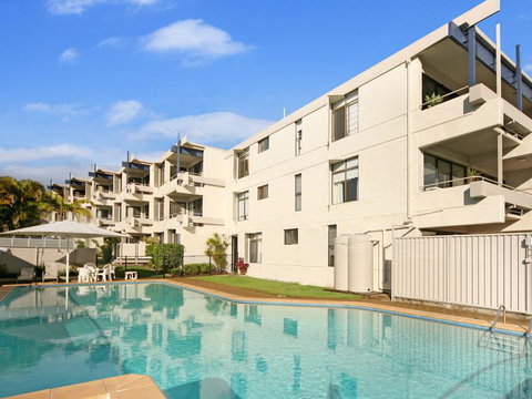 Warroo Apartments - Accommodation Mooloolaba 2