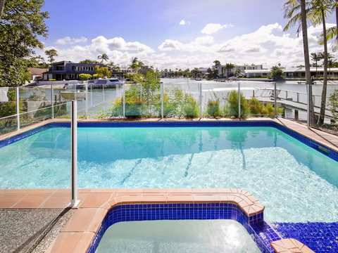 Waterfront On Witta Circle - Accommodation Mooloolaba 2