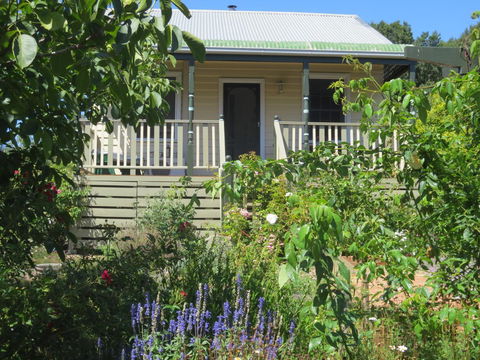 Walnut Cottage Via Leongatha - Accommodation Mooloolaba 0